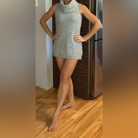 Cashmere  Sweater - Picture 1 of 5